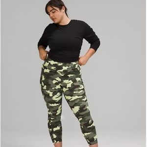 NWT Lululemon Fast and Free HR Tight 25”